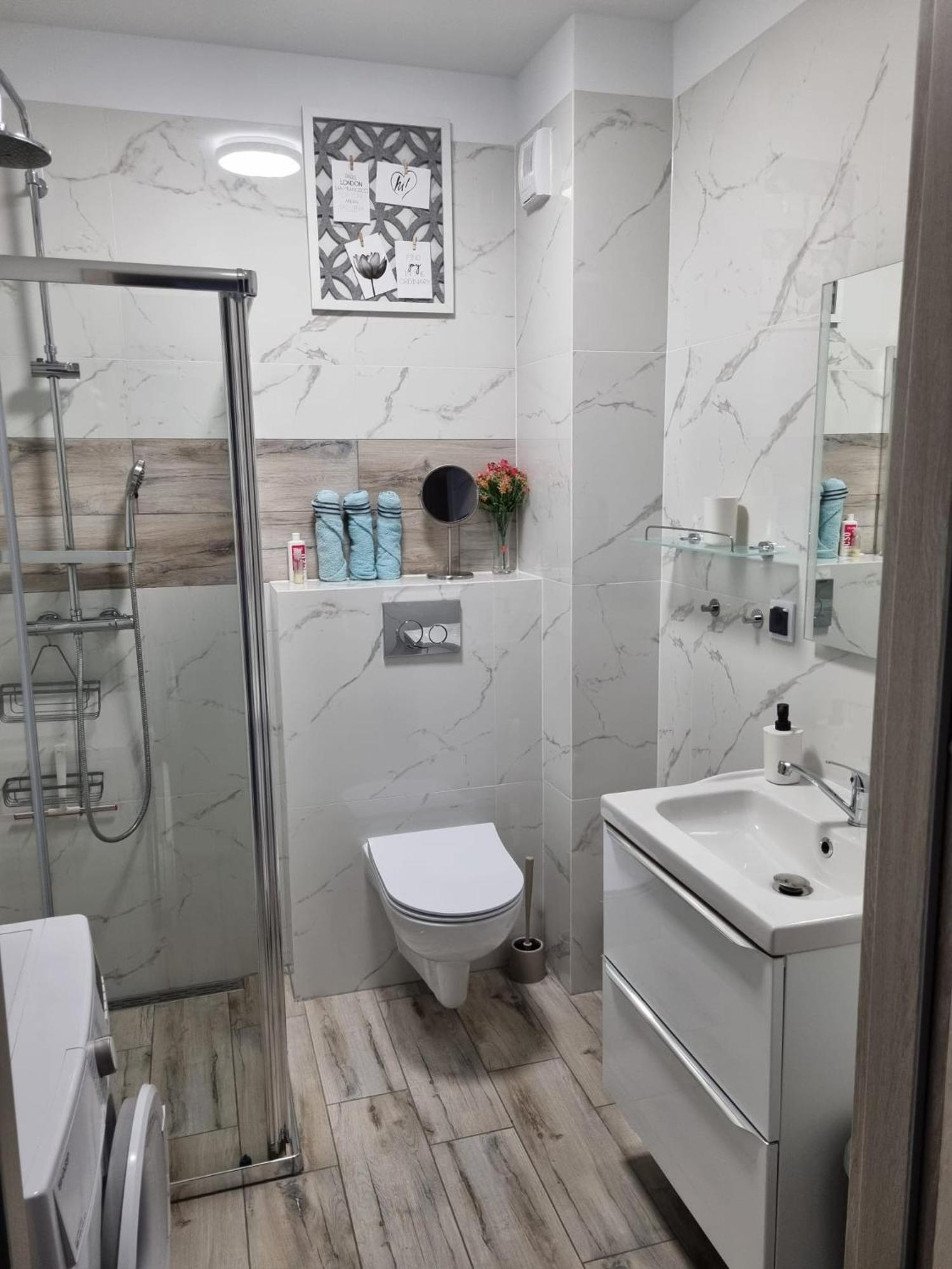 Apartament Sami Swoi Kolobřeh Exteriér fotografie
